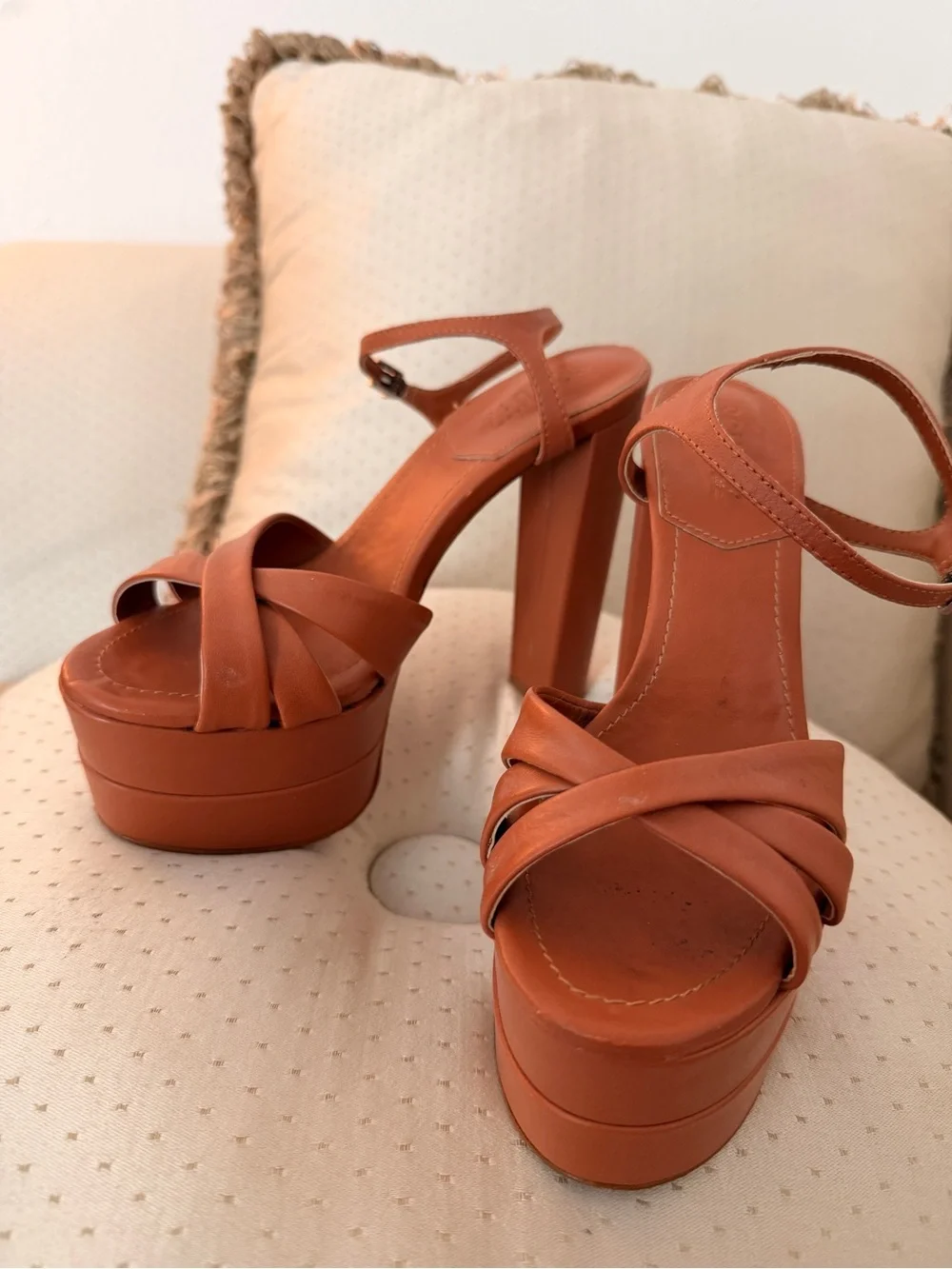 SCHUTZ Keefa Platform Sandal - Tan Brown